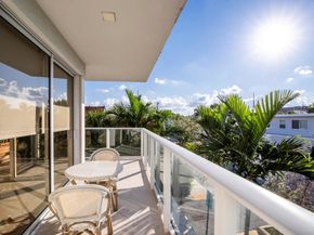 117 Lake Avenue 204, Lake Worth Beach FL 33460