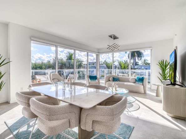 117 Lake Avenue 204, Lake Worth Beach FL 33460