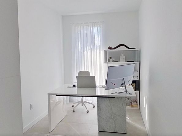 117 Lake Avenue 204, Lake Worth Beach FL 33460