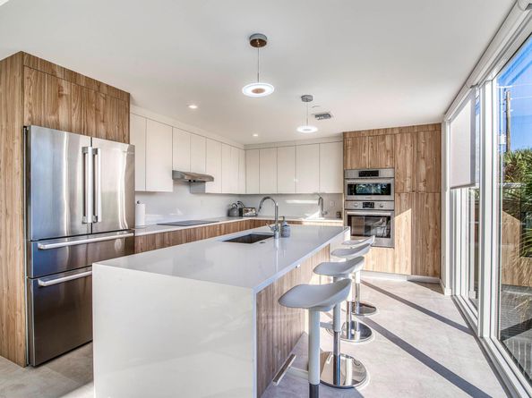 117 Lake Avenue 204, Lake Worth Beach FL 33460