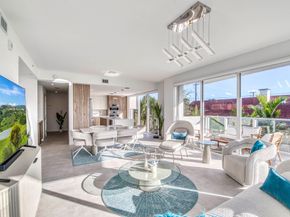 117 Lake Avenue 204, Lake Worth Beach FL 33460