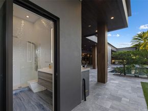 2213 NE 37th Dr, Fort Lauderdale FL 33308