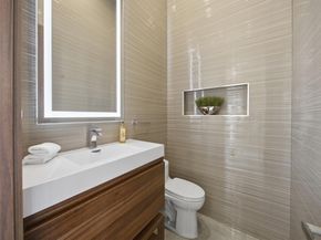 2213 NE 37th Dr, Fort Lauderdale FL 33308