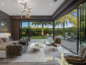 2213 NE 37th Dr, Fort Lauderdale FL 33308