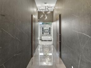 2213 NE 37th Dr, Fort Lauderdale FL 33308