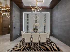 2213 NE 37th Dr, Fort Lauderdale FL 33308