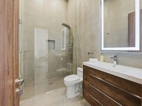 2213 NE 37th Dr, Fort Lauderdale FL 33308