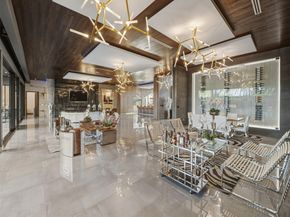 2213 NE 37th Dr, Fort Lauderdale FL 33308