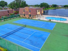 484 Springdale Circle 48d, Palm Springs FL 33461