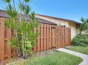484 Springdale Circle 48d, Palm Springs FL 33461