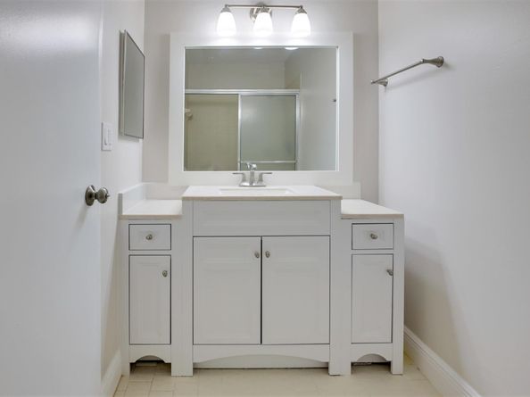 484 Springdale Circle 48d, Palm Springs FL 33461