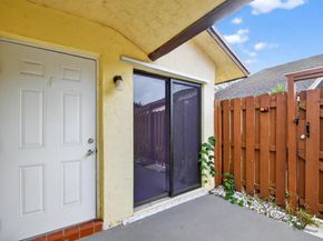 484 Springdale Circle 48d, Palm Springs FL 33461