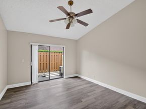 484 Springdale Circle 48d, Palm Springs FL 33461