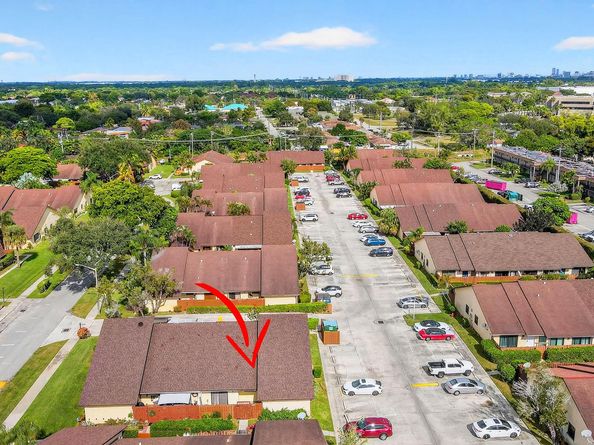 484 Springdale Circle 48d, Palm Springs FL 33461