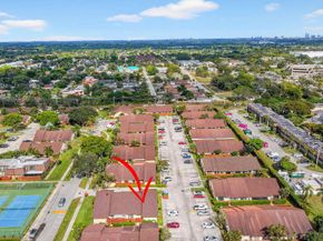 484 Springdale Circle 48d, Palm Springs FL 33461