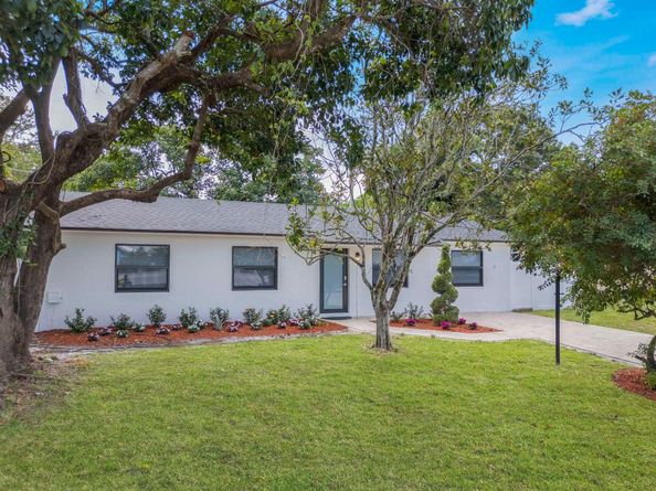 992 Mohican Boulevard, Jupiter FL 33458