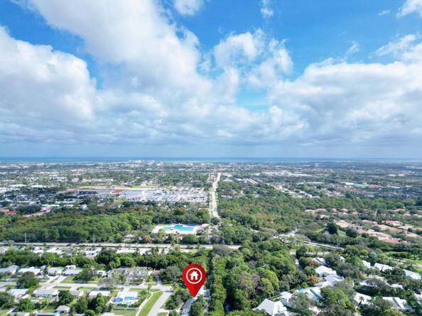 992 Mohican Boulevard, Jupiter FL 33458