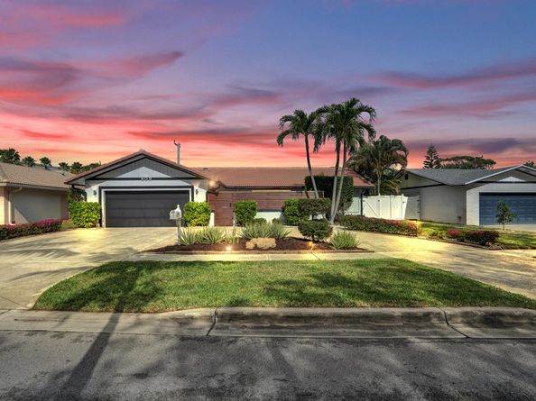 809 SE 13th Court, Deerfield Beach FL 33441