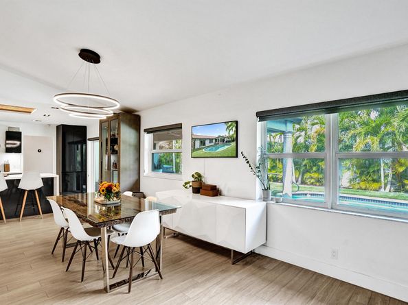 809 SE 13th Court, Deerfield Beach FL 33441