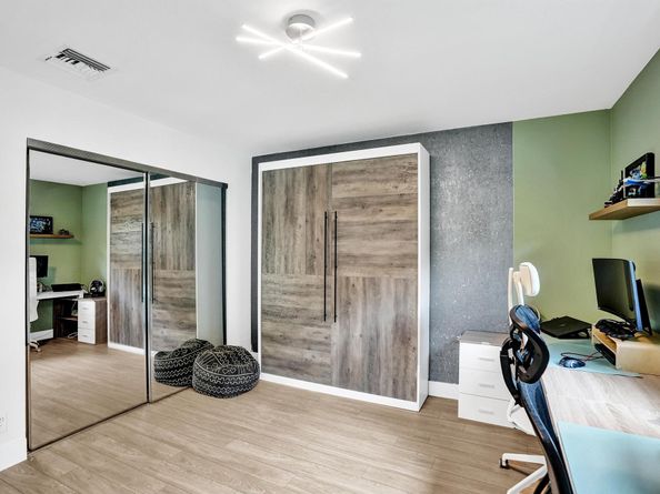 809 SE 13th Court, Deerfield Beach FL 33441