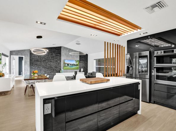 809 SE 13th Court, Deerfield Beach FL 33441