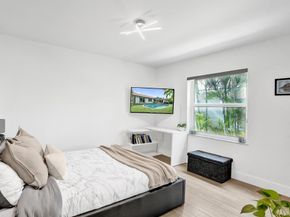 809 SE 13th Court, Deerfield Beach FL 33441