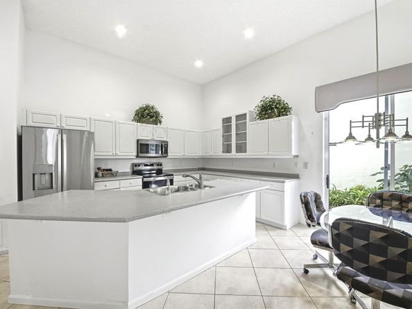 7737 Rockford Road, Boynton Beach FL 33472