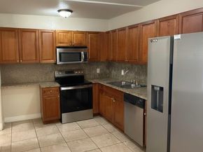 691 NW 187th St, Miami FL 33169