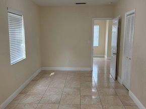 691 NW 187th St, Miami FL 33169