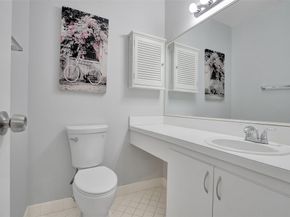 7554 Stirling Rd 201, Davie FL 33024