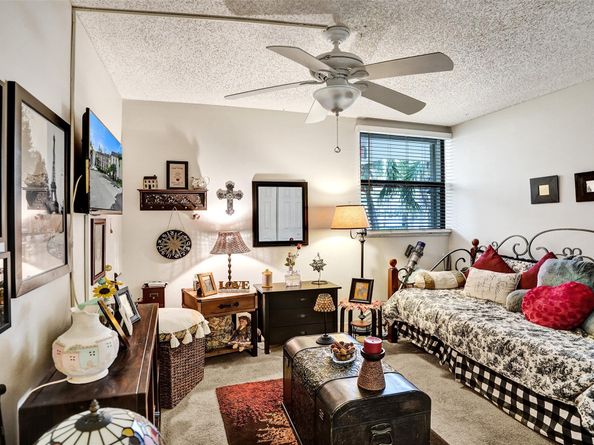 8415 Forest Hills Dr 206, Coral Springs FL 33065