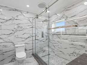 9407 NW 70th Pl, Tamarac FL 33321