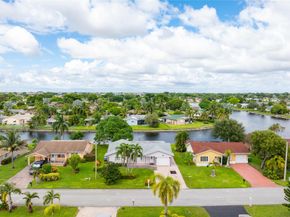 9407 NW 70th Pl, Tamarac FL 33321
