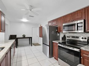 9407 NW 70th Pl, Tamarac FL 33321