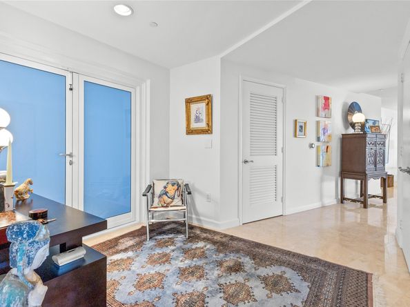 615 Bayshore Dr 301, Fort Lauderdale FL 33304