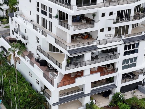 615 Bayshore Dr 301, Fort Lauderdale FL 33304