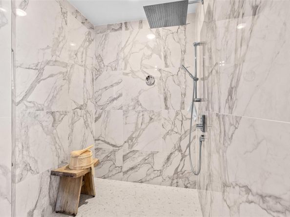 615 Bayshore Dr 301, Fort Lauderdale FL 33304