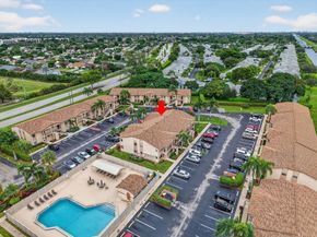 9430 Boca Cove Cir 214, Boca Raton FL 33428