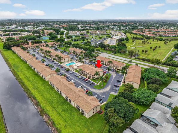 9430 Boca Cove Cir 214, Boca Raton FL 33428