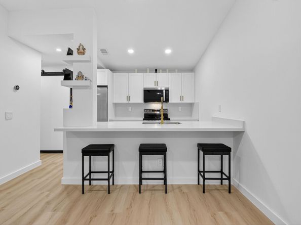 9430 Boca Cove Cir 214, Boca Raton FL 33428