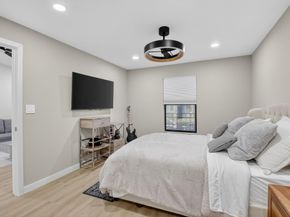 9430 Boca Cove Cir 214, Boca Raton FL 33428