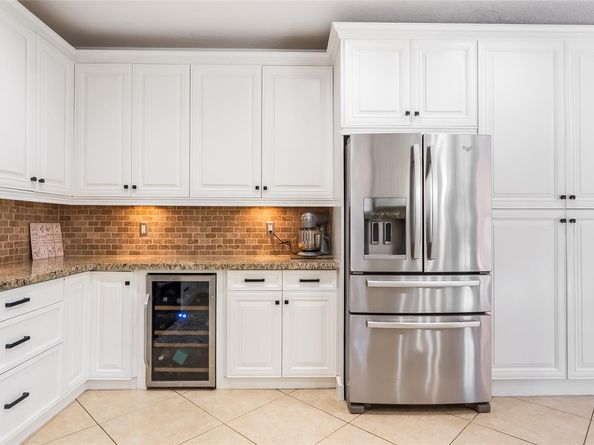 1469 Kite Ct, Weston FL 33327