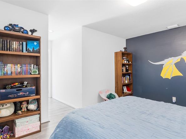 1469 Kite Ct, Weston FL 33327