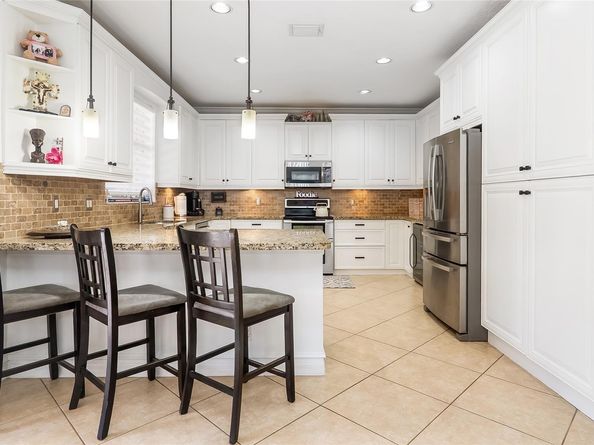 1469 Kite Ct, Weston FL 33327