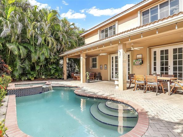 1469 Kite Ct, Weston FL 33327