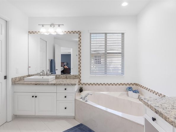 1469 Kite Ct, Weston FL 33327