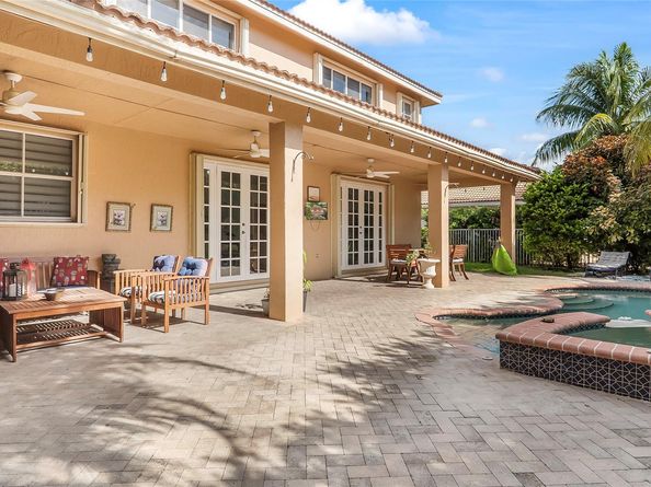 1469 Kite Ct, Weston FL 33327