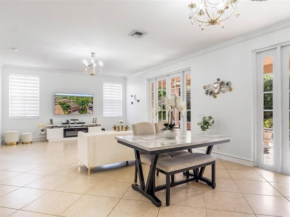 1469 Kite Ct, Weston FL 33327