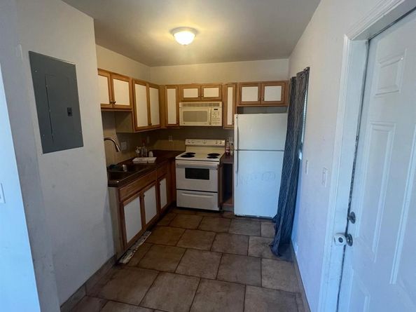 701 NW 21st Ter, Fort Lauderdale FL 33311