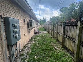 701 NW 21st Ter, Fort Lauderdale FL 33311